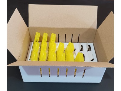 Cutie de carton pentru transportat regine