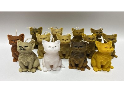 Lumanare din ceara de albine/palmier/soia, model PISICUTA 85g