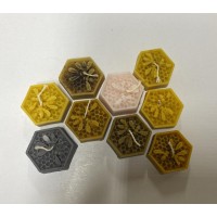 Lumanare din ceara de albine/palmier/soia, model HEXAGON, 45 g