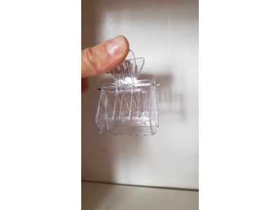 Dispozitiv pentru izolat regina