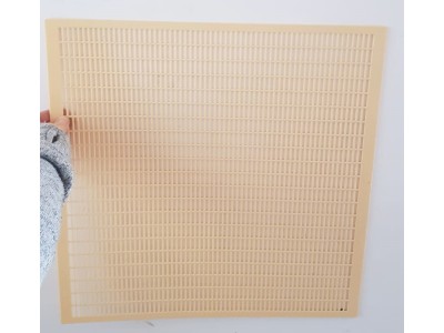 Haneman pentru stup de 12 rame