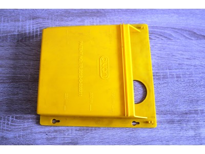 Hranitor tip buzunar